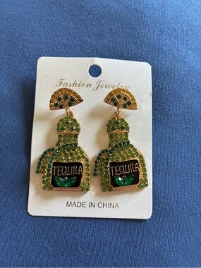 Fashion Jewelry Gold-Tone Green Tequila Bottle Dangle Earrings